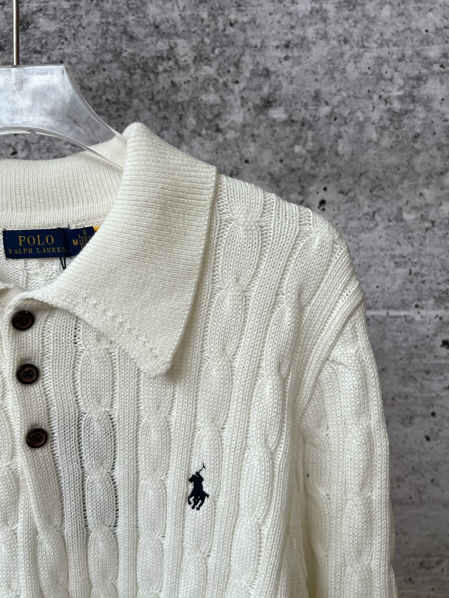 P240 Ralph Lauren fall lapel unisex polo sweater, made of the same pure cotton washed fabric as the original, all craftsmanship details restored to the original, buttoned lapel upper body with a lazy old money style